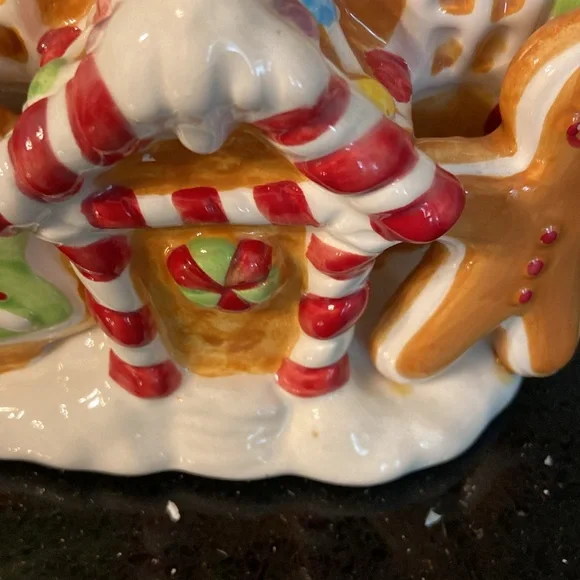 SOLD Gingerbread Treats Ceramic Cookie Jar Christmas Holiday Cracker Barrel - Picture 15 of 16